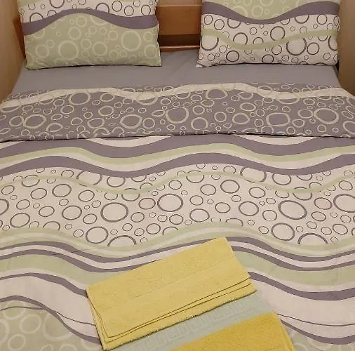 Διαμέρισμα Ino 99 *